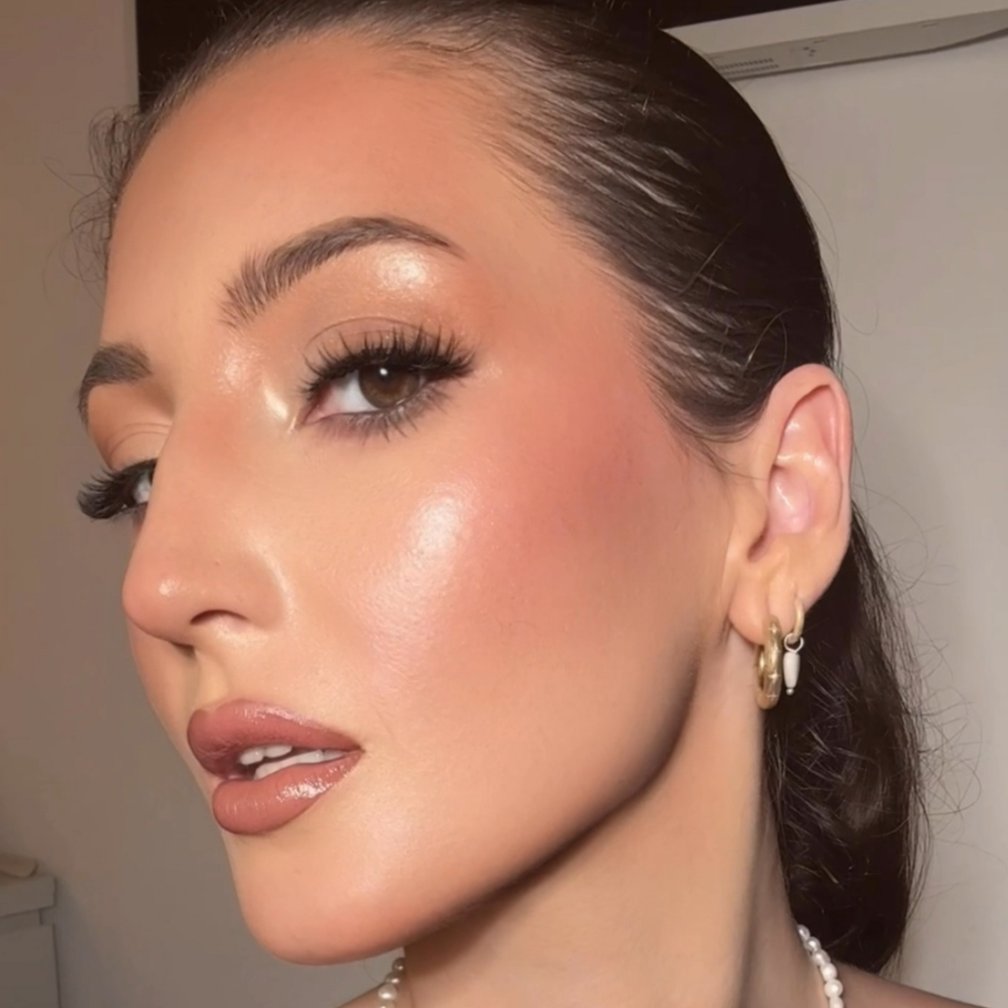 HYDRA GLOW SETTING SPRAY